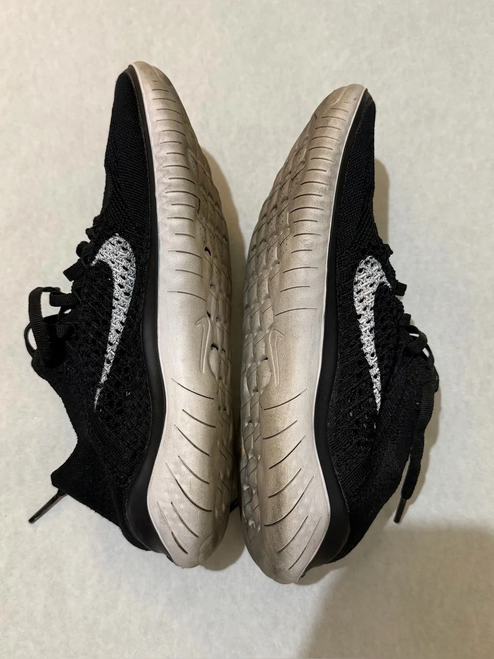 Women’s Nike Free Run Flyknit Shoes Size 7